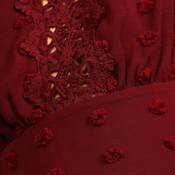 Lust or Love Wine Red Embroidered Lace Long Sleeve Dress Size Small - Picture 5 of 12